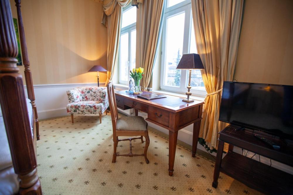 Hotel Niederlaendischer Hof Шверин Экстерьер фото