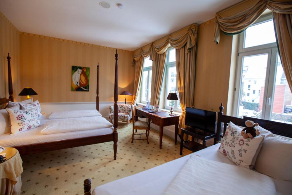Hotel Niederlaendischer Hof Шверин Экстерьер фото