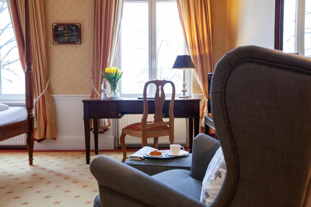 Hotel Niederlaendischer Hof Шверин Экстерьер фото
