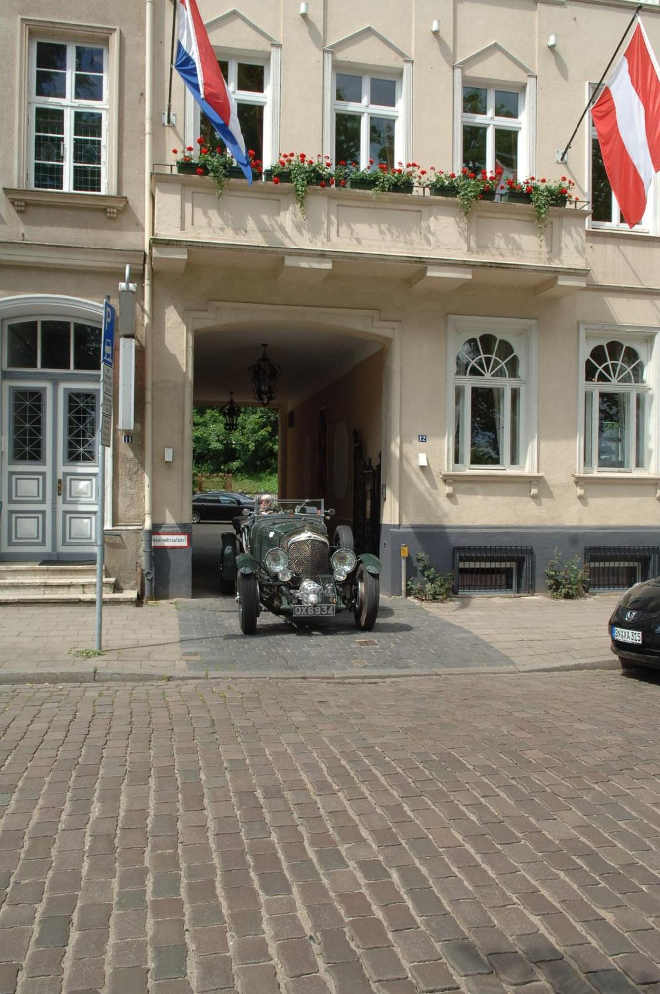 Hotel Niederlaendischer Hof Шверин Экстерьер фото