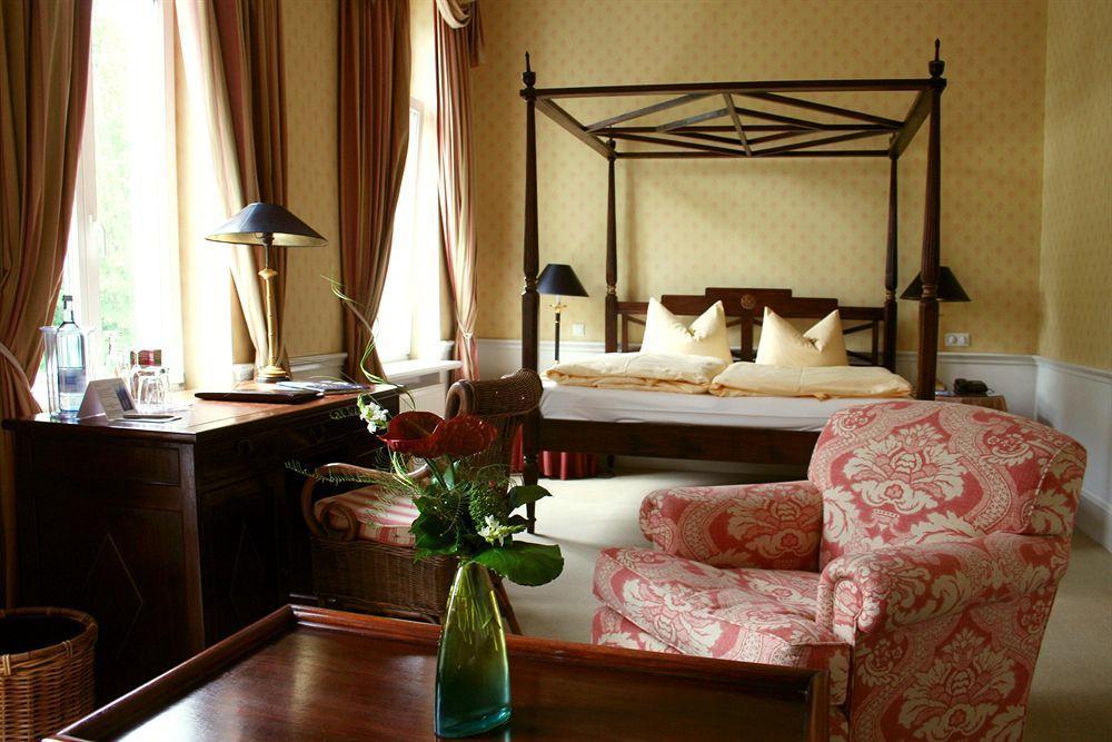 Hotel Niederlaendischer Hof Шверин Номер фото