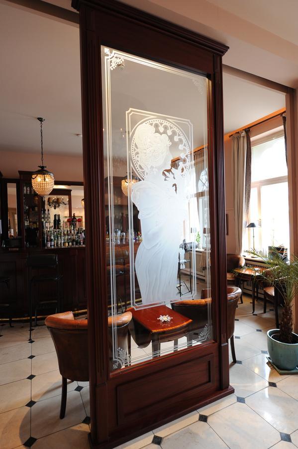 Hotel Niederlaendischer Hof Шверин Экстерьер фото