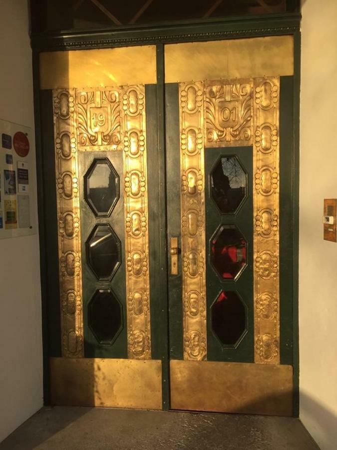 Hotel Niederlaendischer Hof Шверин Экстерьер фото